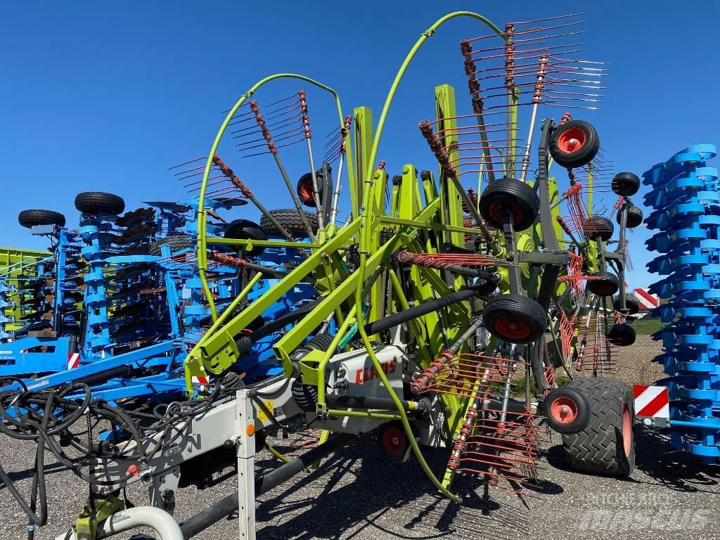 CLAAS Liner 4000 テッダー・テッダーレーキ