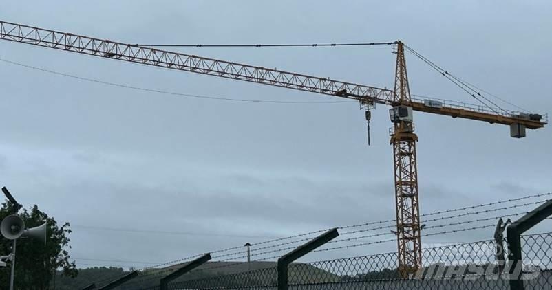 Liebherr 420 EC-H16 タワークレーン
