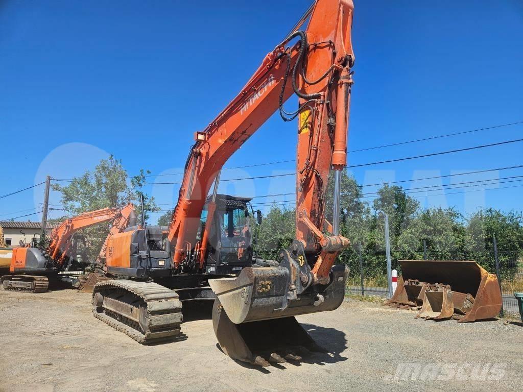 Hitachi ZX 210 LC 大型油圧ショベル12t以上（パワーショベル・ユンボ）