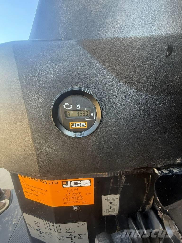 JCB 16 C-1 ミニ油圧ショベル 7t以下（ミニユンボ・ミニディガー）