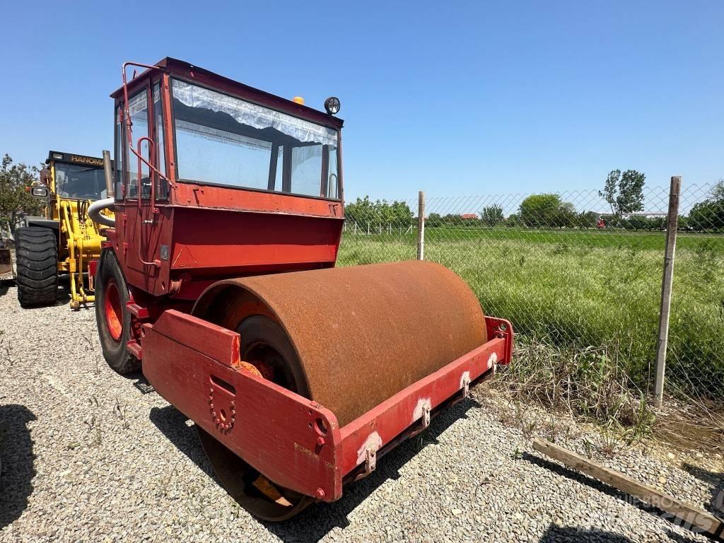 Hamm HW 2304 S 振動ローラ