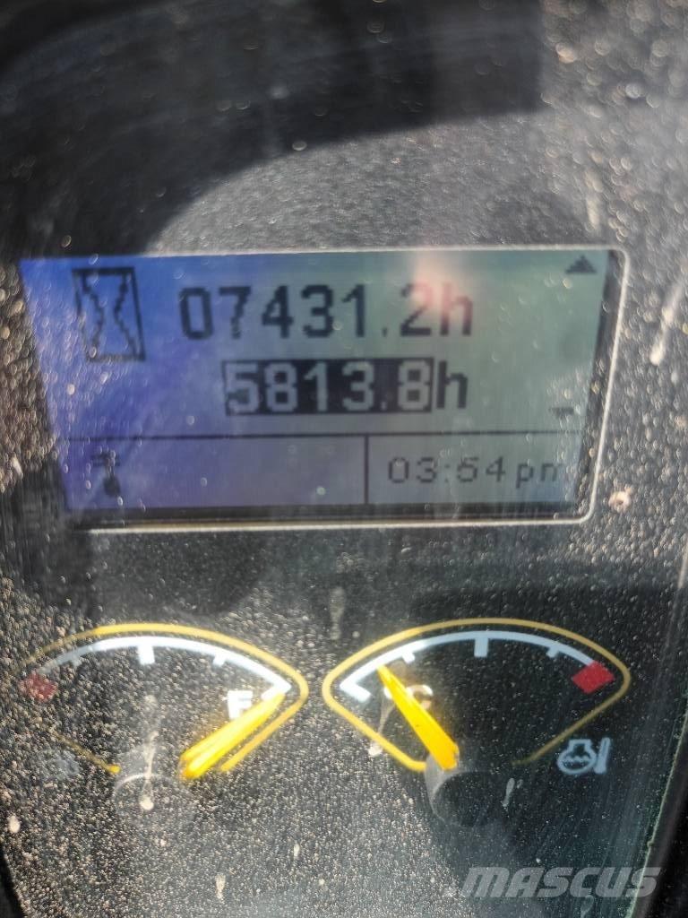 Volvo ECR 88 PLUS 中型油圧ショベル 7ｔ-12ｔ（ユンボ・パワーショベル・バックホー）