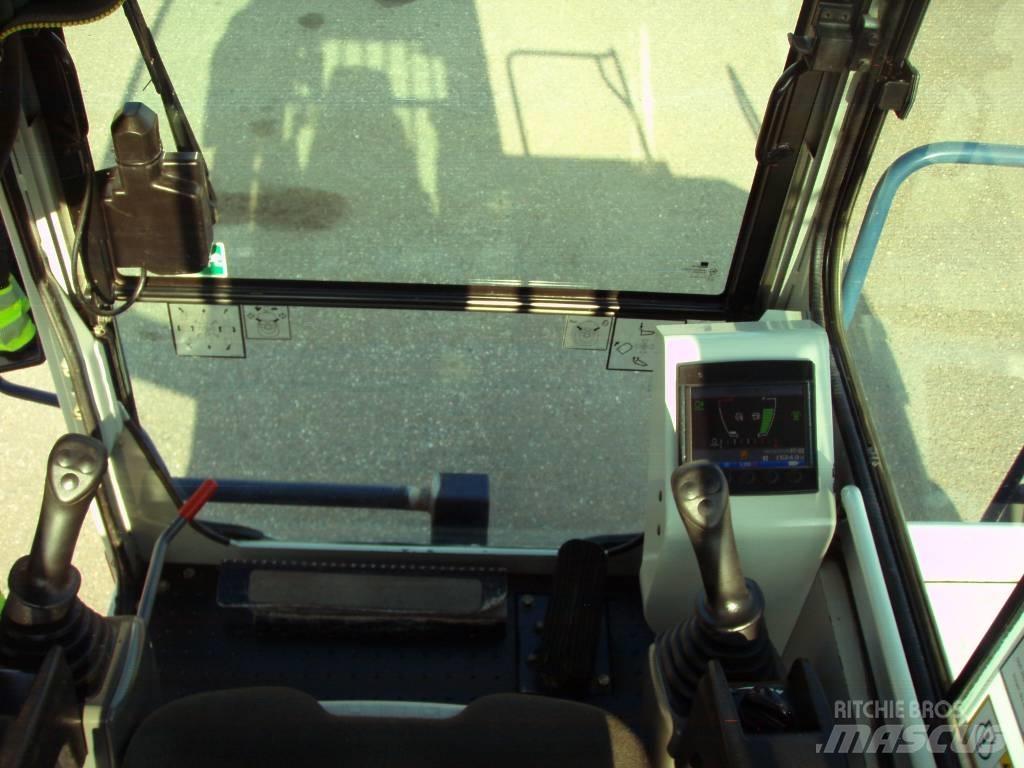 Takeuchi TCR 50 キャリアダンプ