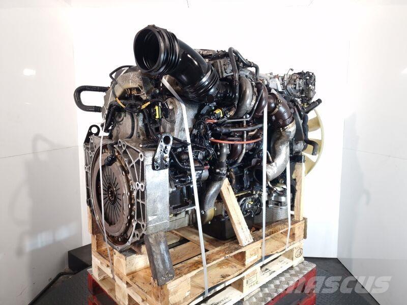 MAN D2676 LF45 エンジン