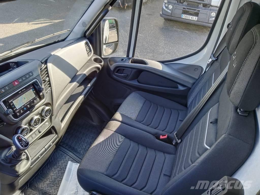 Iveco Daily 35 S12 ボックストラック