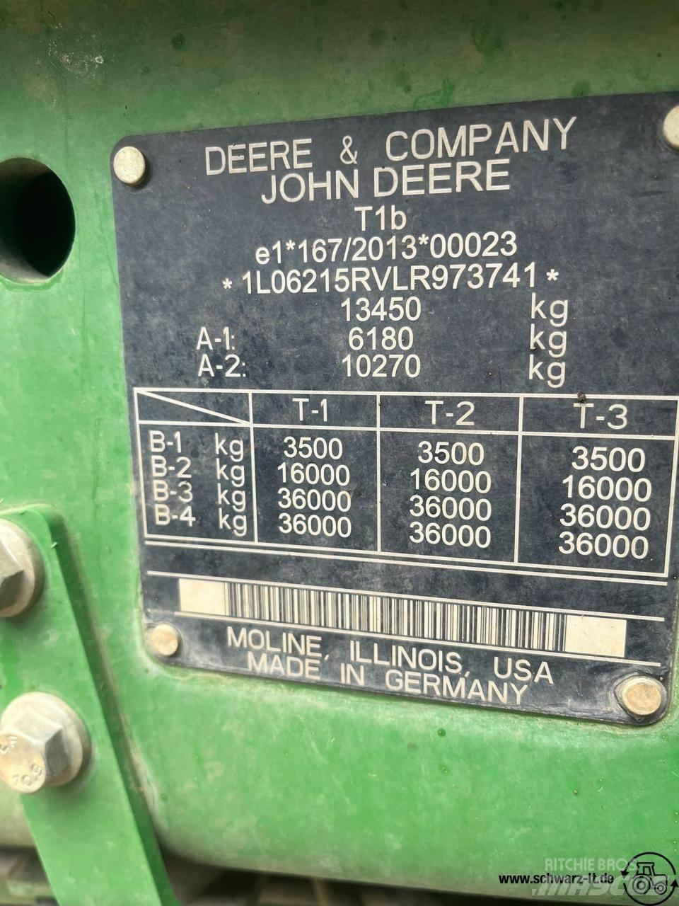 John Deere 6215R トラクター