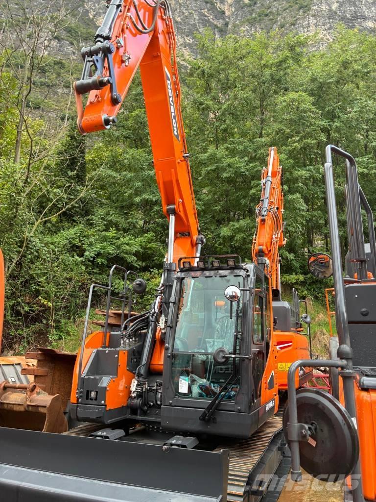 Develon DX 140 LCR-7 大型油圧ショベル12t以上（パワーショベル・ユンボ）