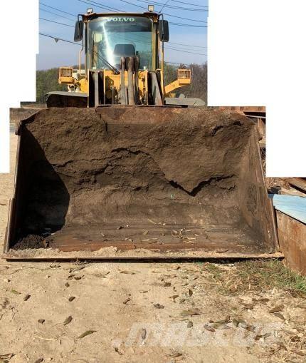 Volvo L 120 E ホイールローダー・タイヤショベル