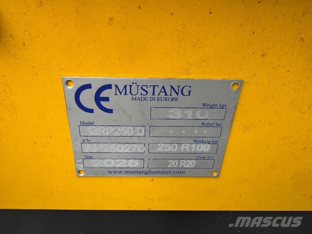 Mustang GRP 250 D グラップル