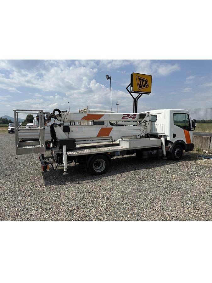 Cela DT24 トラック高所作業車