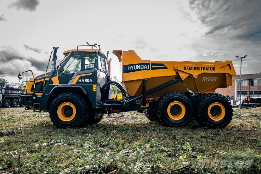 Hyundai HA 30 A アーティキュレート式ダンプトラック