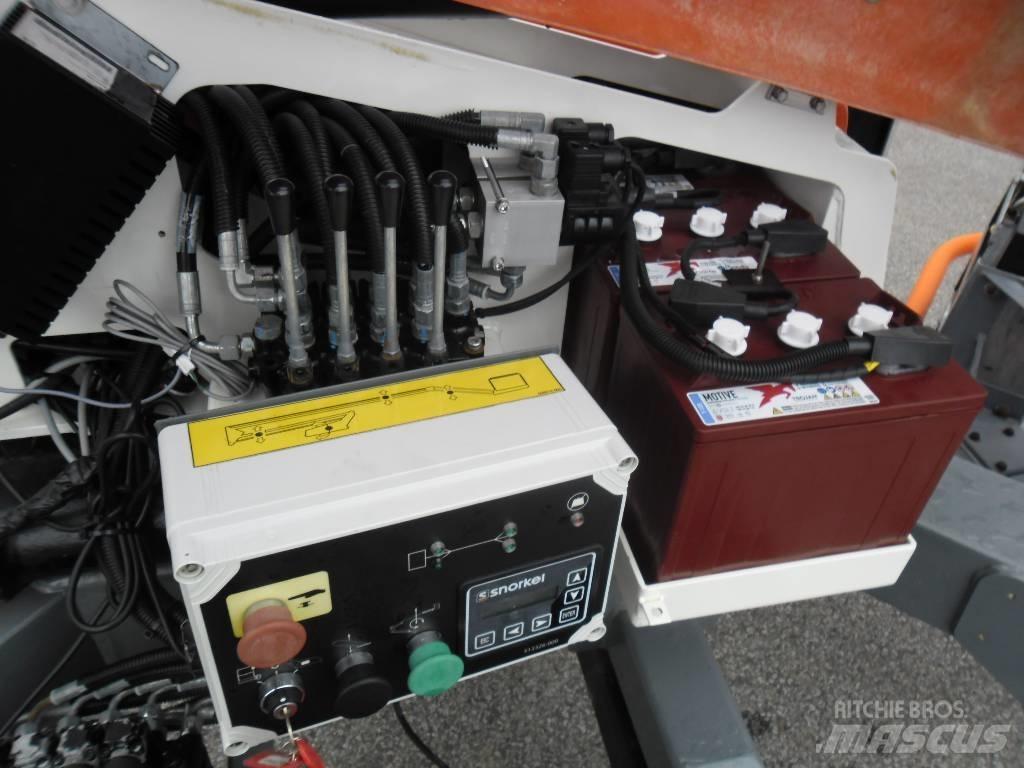Snorkel TL 37 J 高所作業台付トレーラー