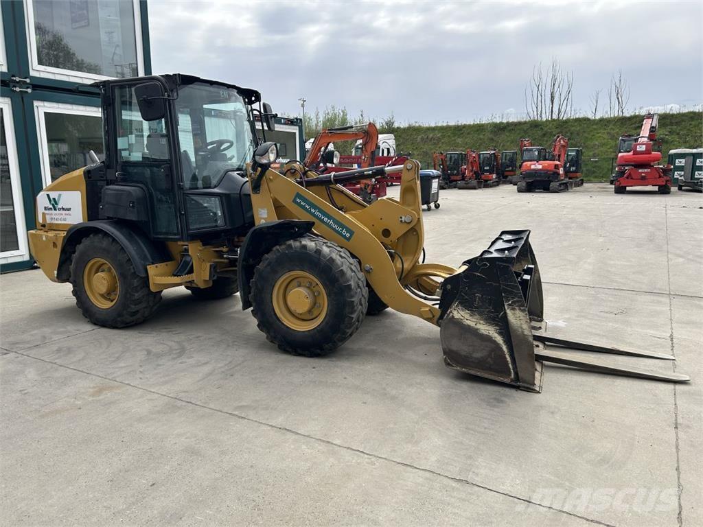 CAT 906M (8758) 多目的ローダー