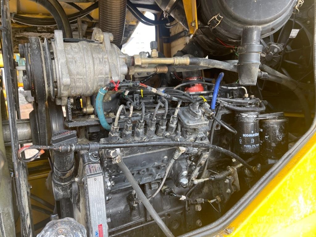 Komatsu WA 270-3 ホイールローダー・タイヤショベル