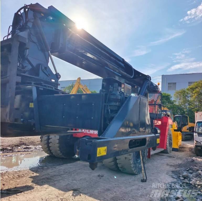 Kalmar DRT 450 リーチスタッカー