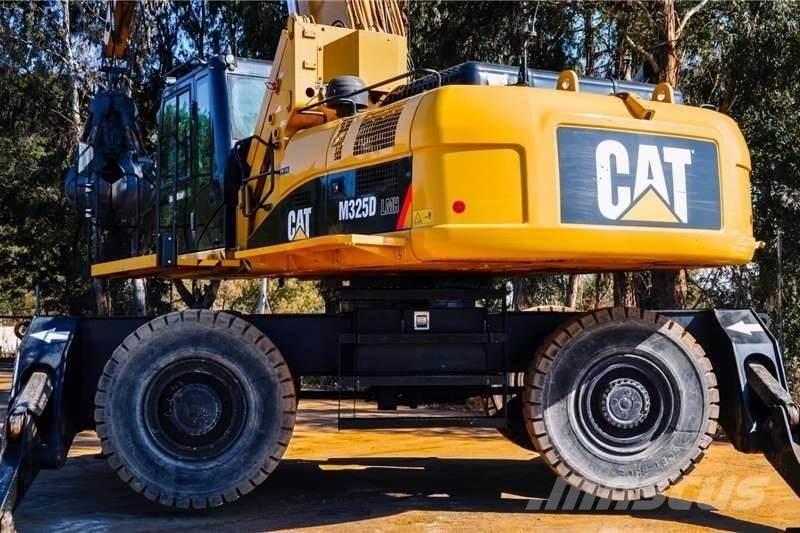 CAT M325 ミニ油圧ショベル 7t以下（ミニユンボ・ミニディガー）