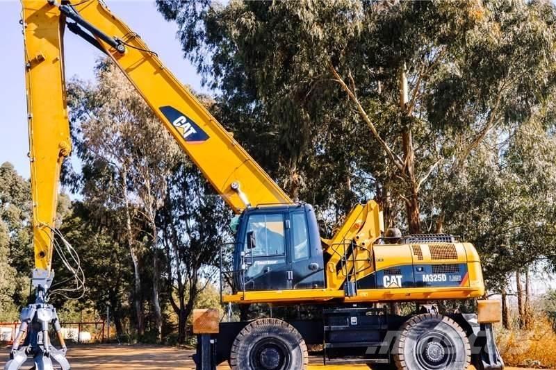 CAT M325 ミニ油圧ショベル 7t以下（ミニユンボ・ミニディガー）