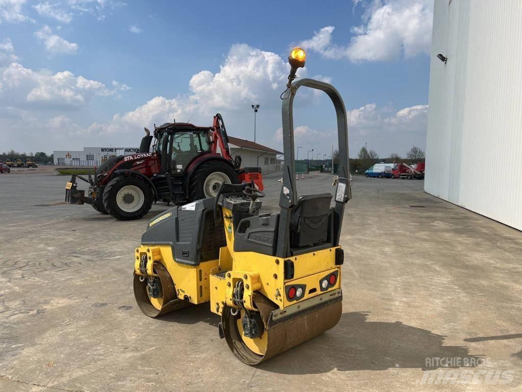 Bomag BW 100 AD M-5 タンデムローラ