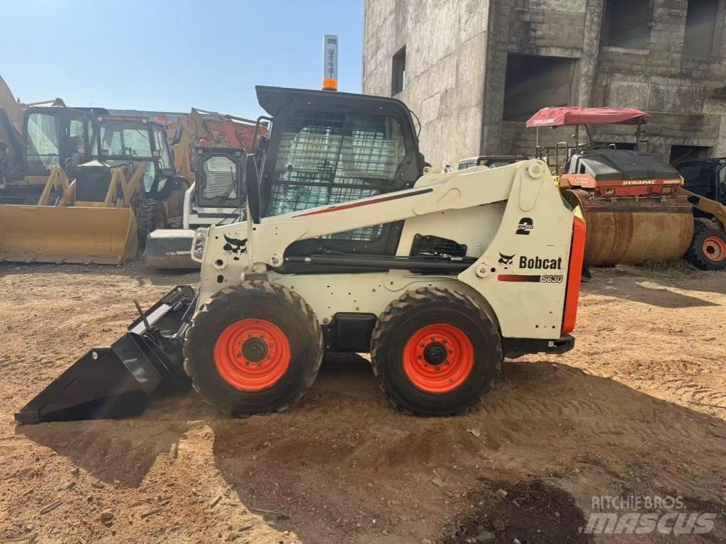 Bobcat S 630 スキッドステアローダー