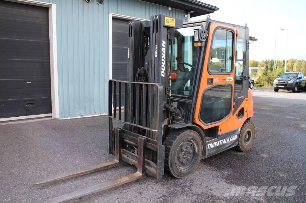 Doosan D 25 S ディーゼル・軽油