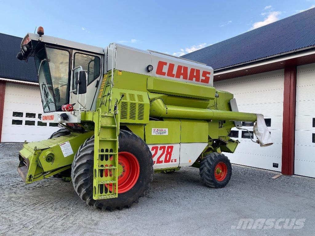 CLAAS Commandor 228 コンバイン