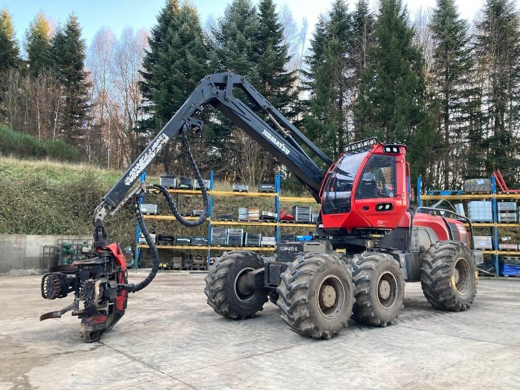 Komatsu 951 ハーベスター