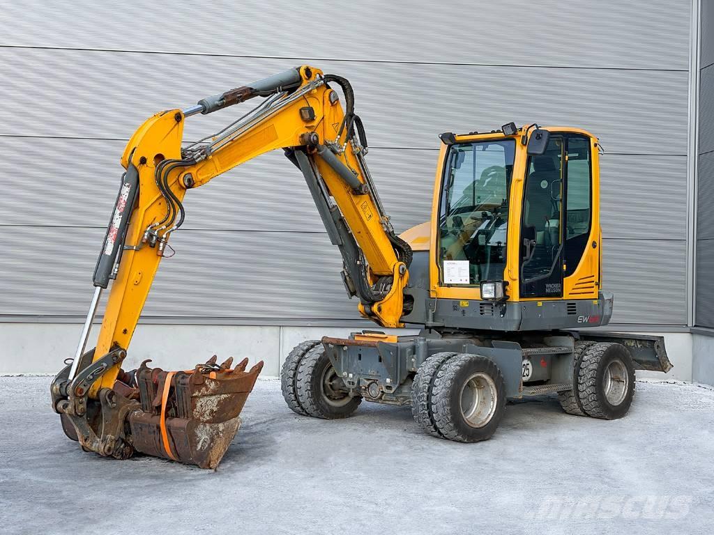 Wacker Neuson EW 65 ホイール式油圧ショベル（パワーショベル・ユンボ・バックホー）