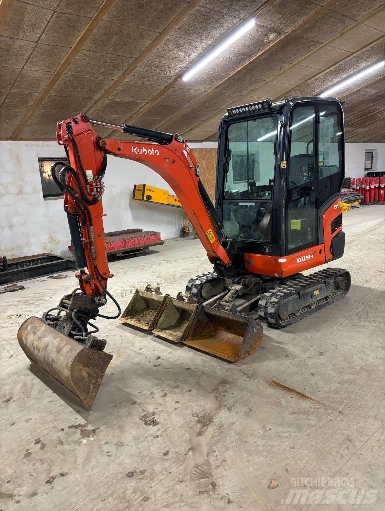 Kubota KX 19-4 ミニ油圧ショベル 7t以下（ミニユンボ・ミニディガー）