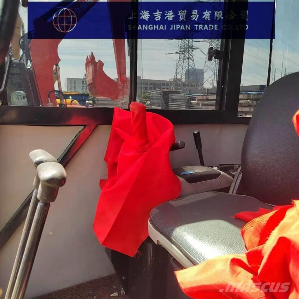 Komatsu PC 40 ミニ油圧ショベル 7t以下（ミニユンボ・ミニディガー）