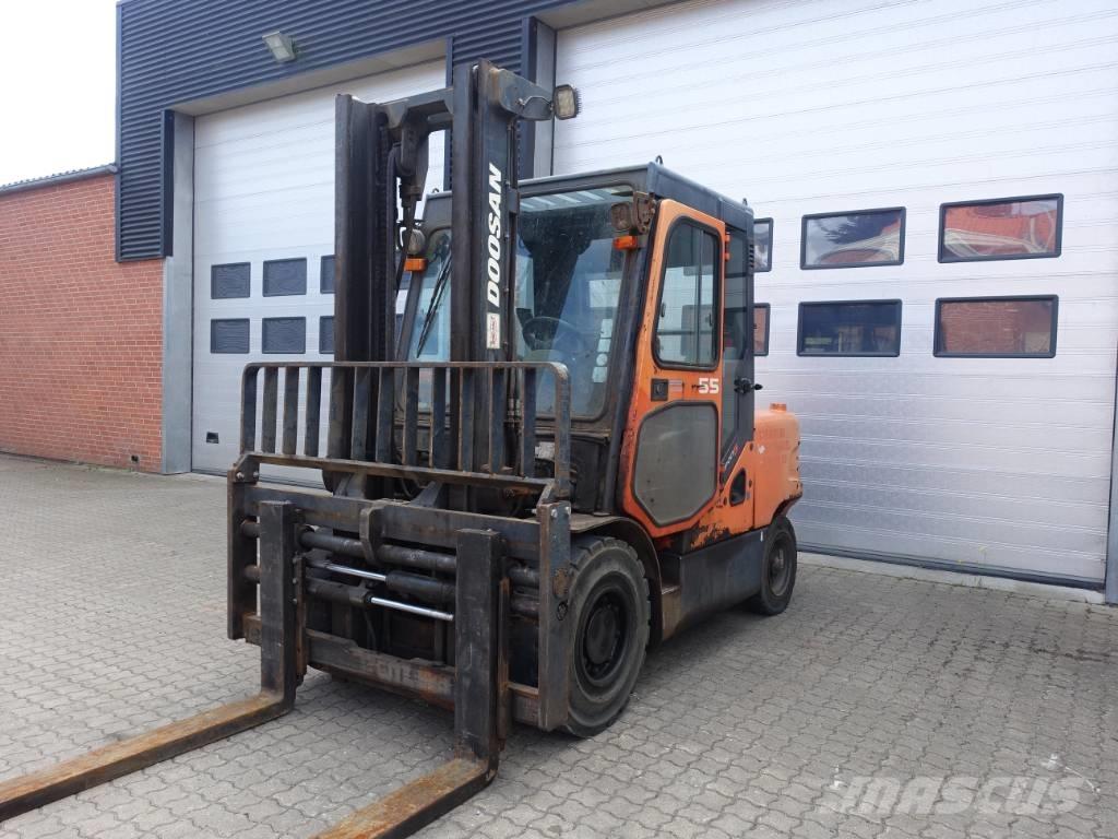 Doosan D 55 C-5 ディーゼル・軽油