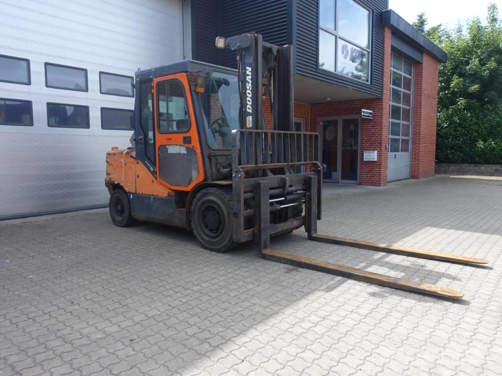 Doosan D 55 C-5 ディーゼル・軽油