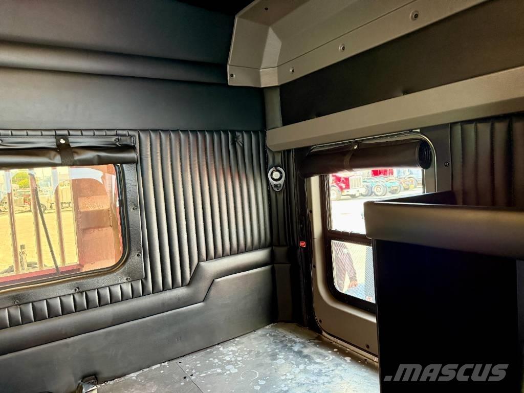 Kenworth W 900 Tractor Units