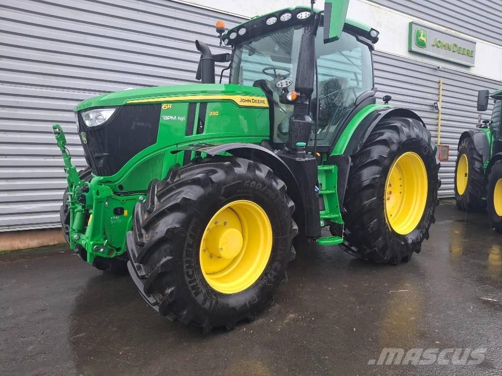 John Deere 6R230 トラクター