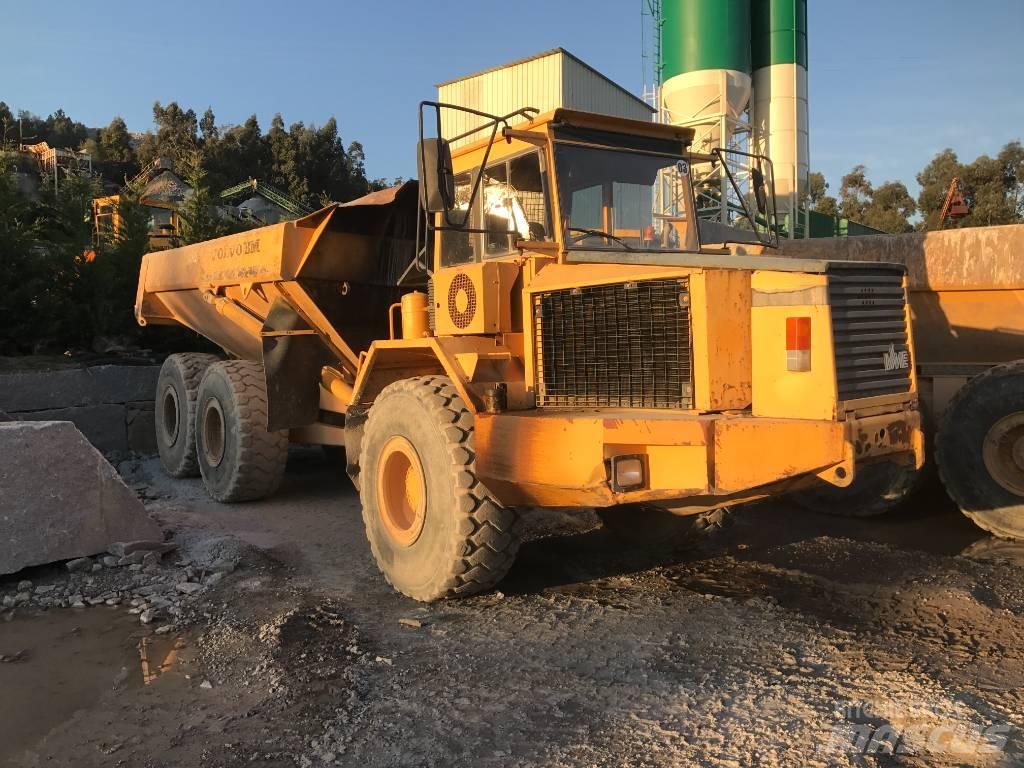 Volvo A 30 C アーティキュレート式ダンプトラック