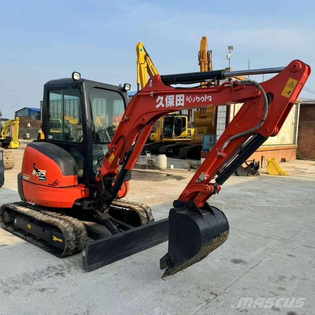 Kubota U 35 ミニ油圧ショベル 7t以下（ミニユンボ・ミニディガー）