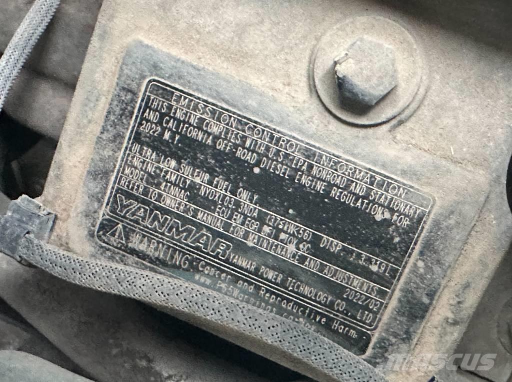 Gehl R 165 スキッドステアローダー