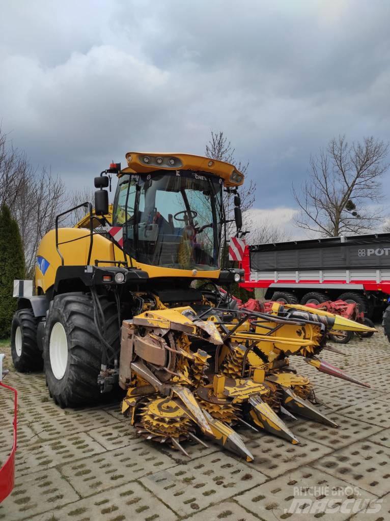 New Holland FR 9040 自走式フォレージハーベスター