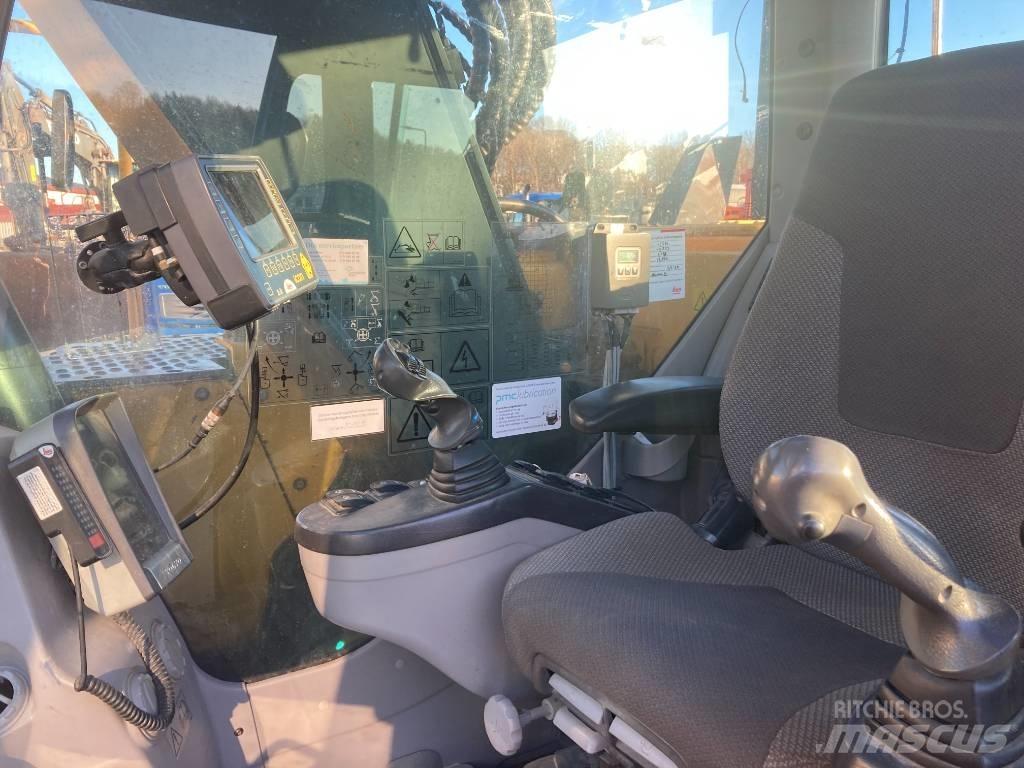 Volvo ECR 235 D 大型油圧ショベル12t以上（パワーショベル・ユンボ）