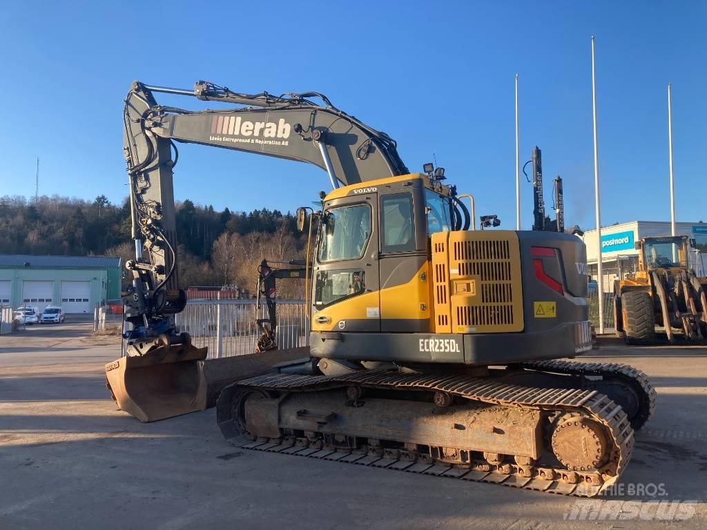 Volvo ECR 235 D 大型油圧ショベル12t以上（パワーショベル・ユンボ）