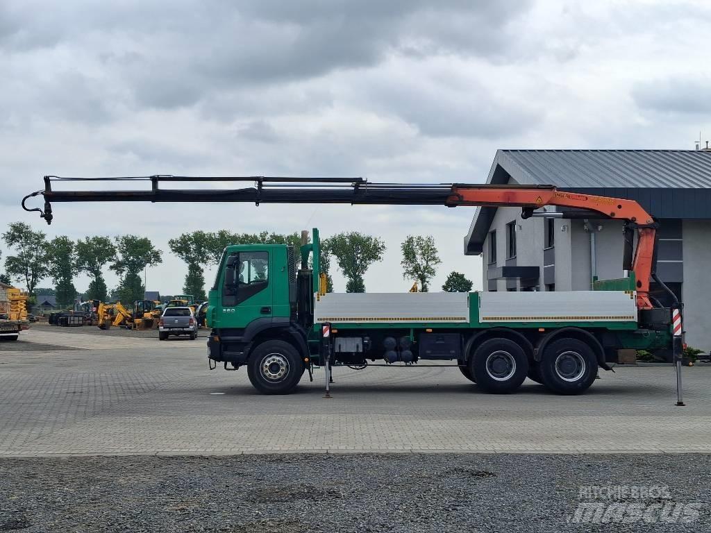 Iveco Trakker 360 クレーントラック、ユニック車