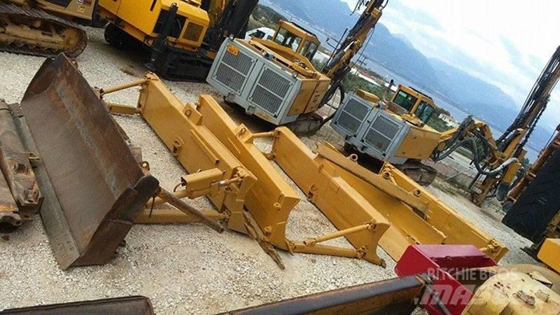 CAT D7E, D7F, D7G ブレード