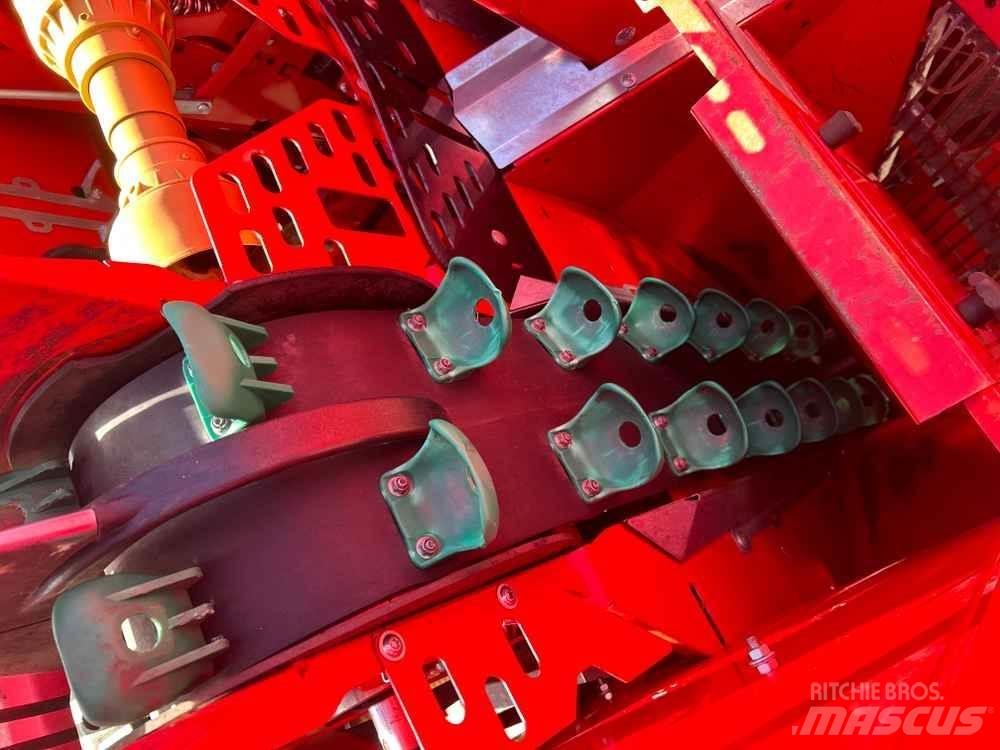 Grimme PRIOS 440 ジャガイモ播種機