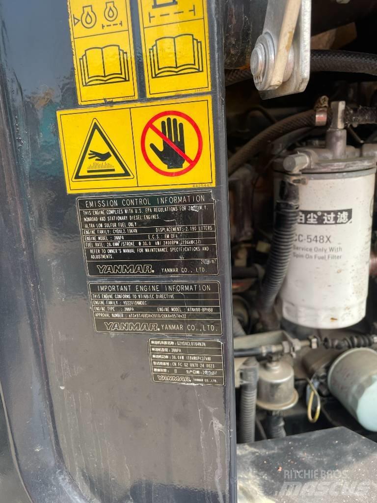 Hitachi ZX 55 ミニ油圧ショベル 7t以下（ミニユンボ・ミニディガー）