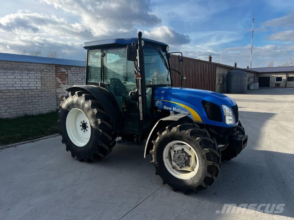 New Holland T 4050 トラクター