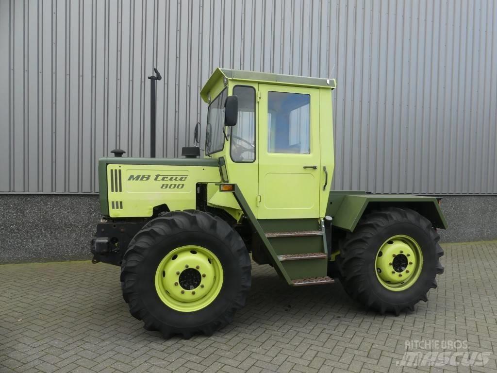 Mercedes-Benz 800 トラクター