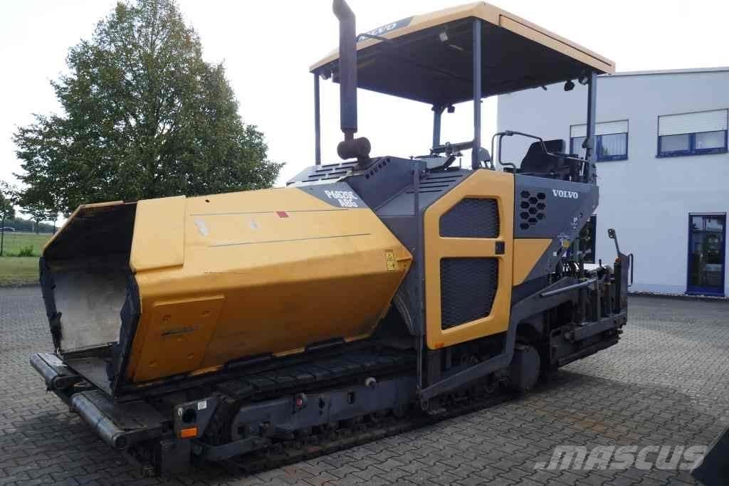 Volvo ABG P 6820  C アスファルトフィニッシャ