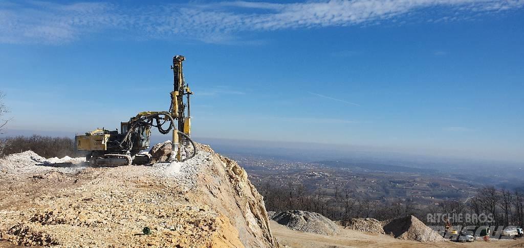 Atlas Copco F7-10 サーフェイスドリルリグ