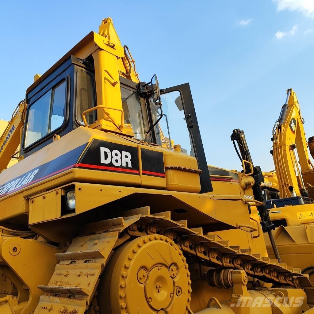 CAT D 8 R ブルドーザー