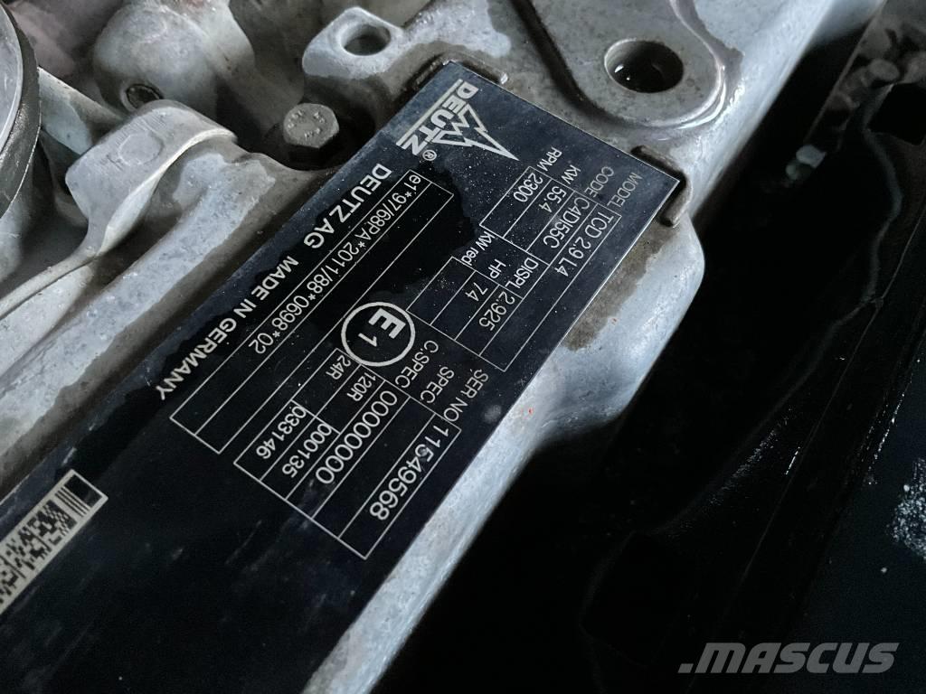 Mecalac 8 MCR 中型油圧ショベル 7ｔ-12ｔ（ユンボ・パワーショベル・バックホー）