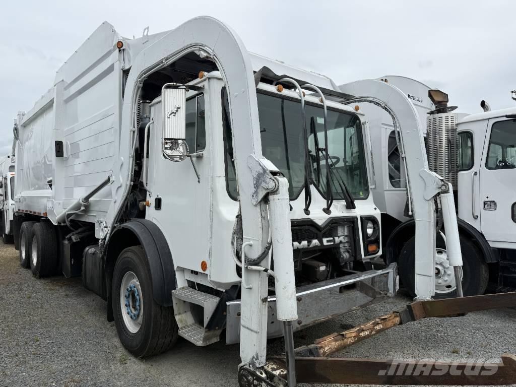 Mack MRU 613 塵芥車、パッカー車